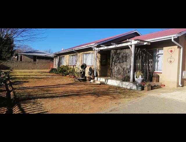 3 BEDROOM HOUSE FOR SALE IN RENSBURG